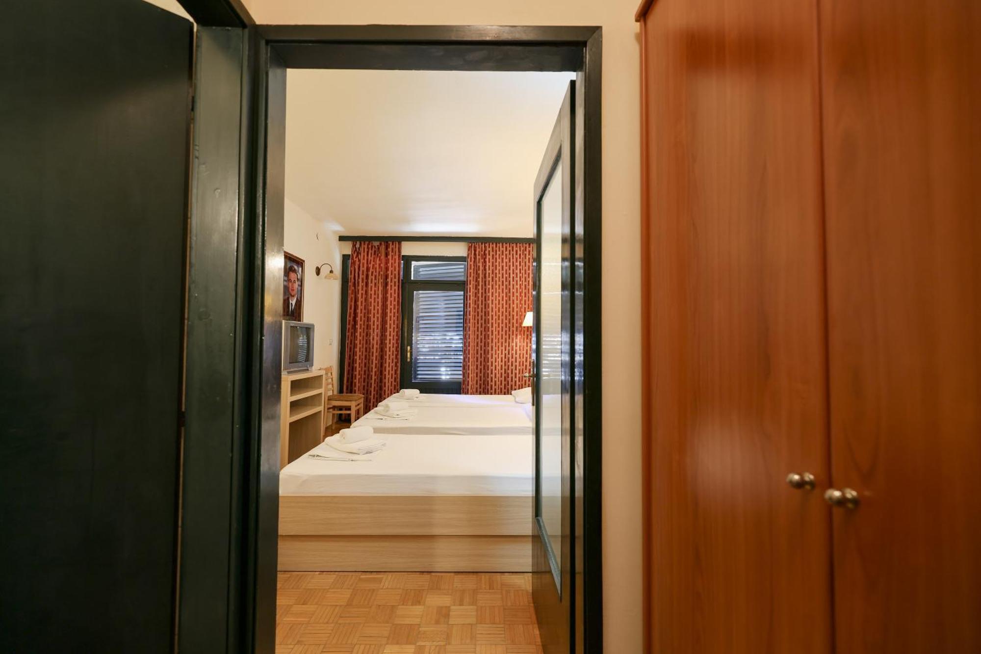 Tribunia Beach Hotel Tribalj Zewnętrze zdjęcie